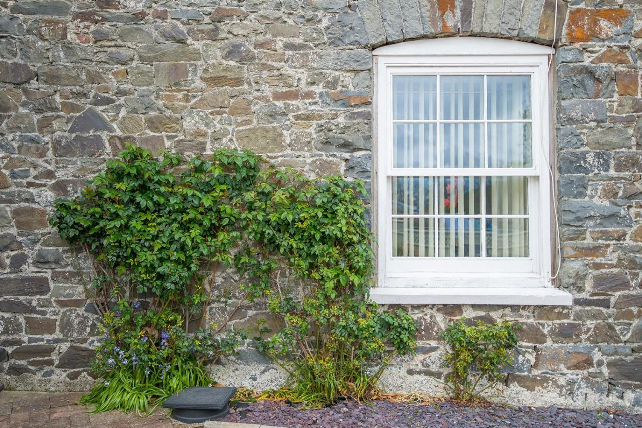 Llys Bach Apartment At Llys Aeron Aberaeron Eksteriør billede