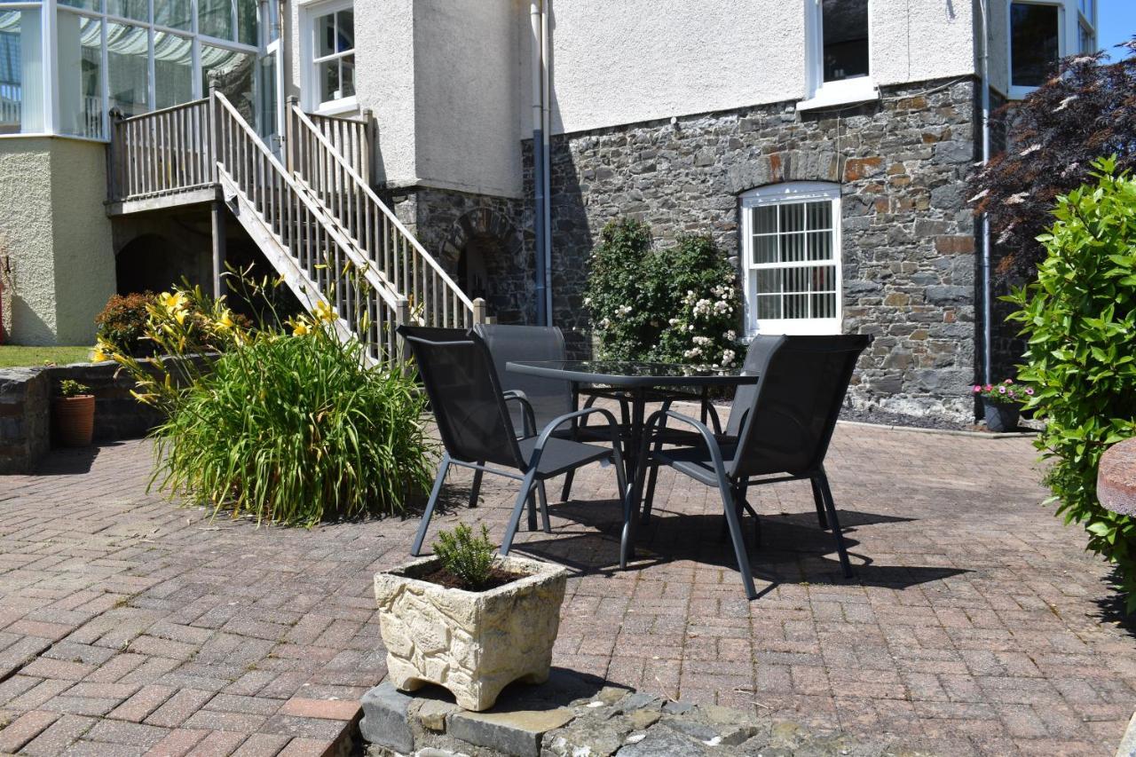 Llys Bach Apartment At Llys Aeron Aberaeron Eksteriør billede