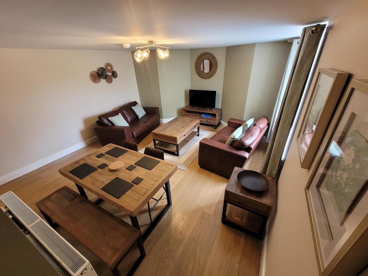 Llys Bach Apartment At Llys Aeron Aberaeron Eksteriør billede