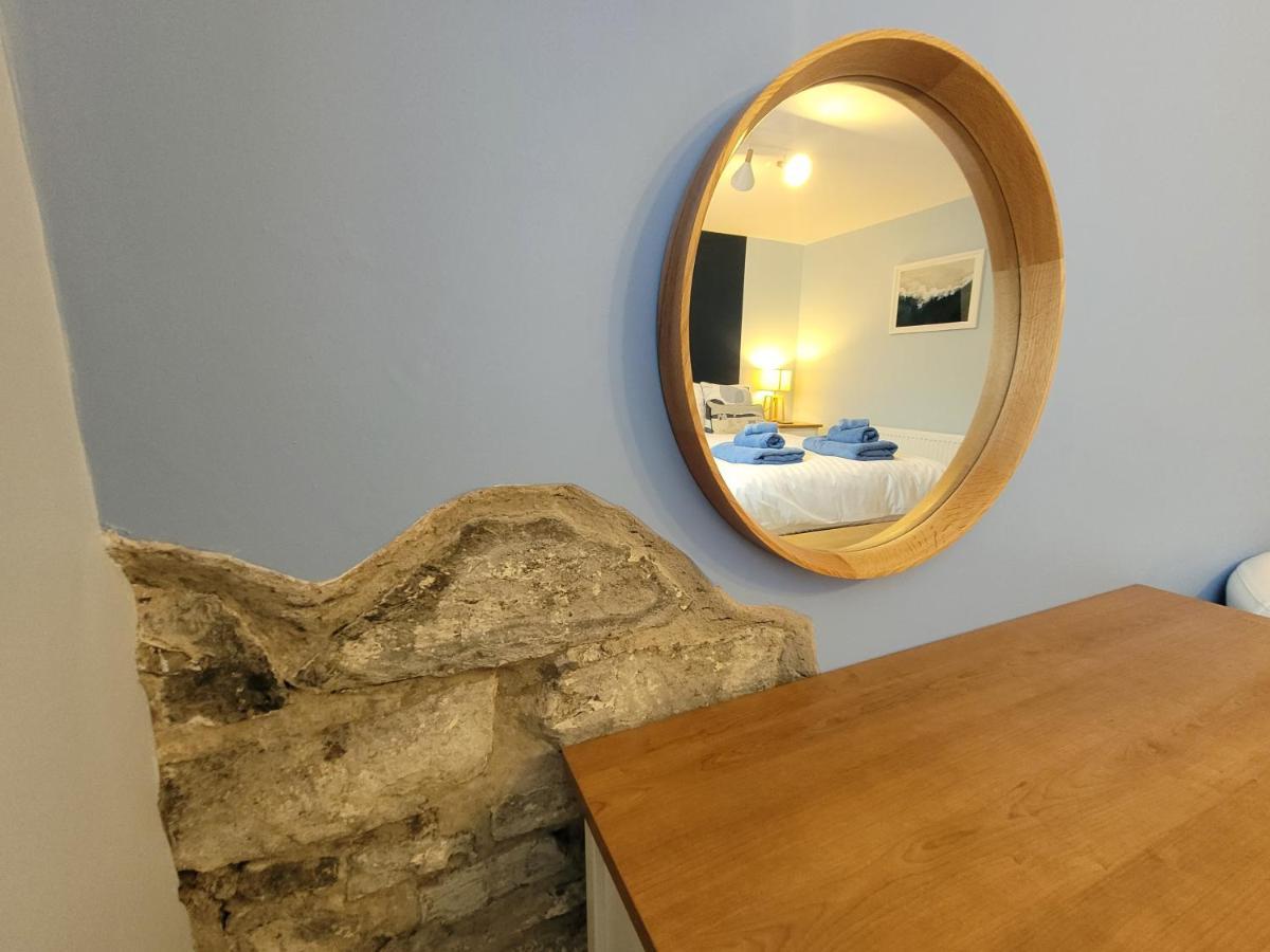 Llys Bach Apartment At Llys Aeron Aberaeron Eksteriør billede