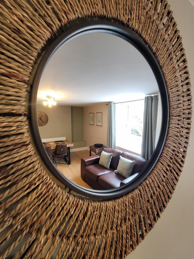 Llys Bach Apartment At Llys Aeron Aberaeron Eksteriør billede
