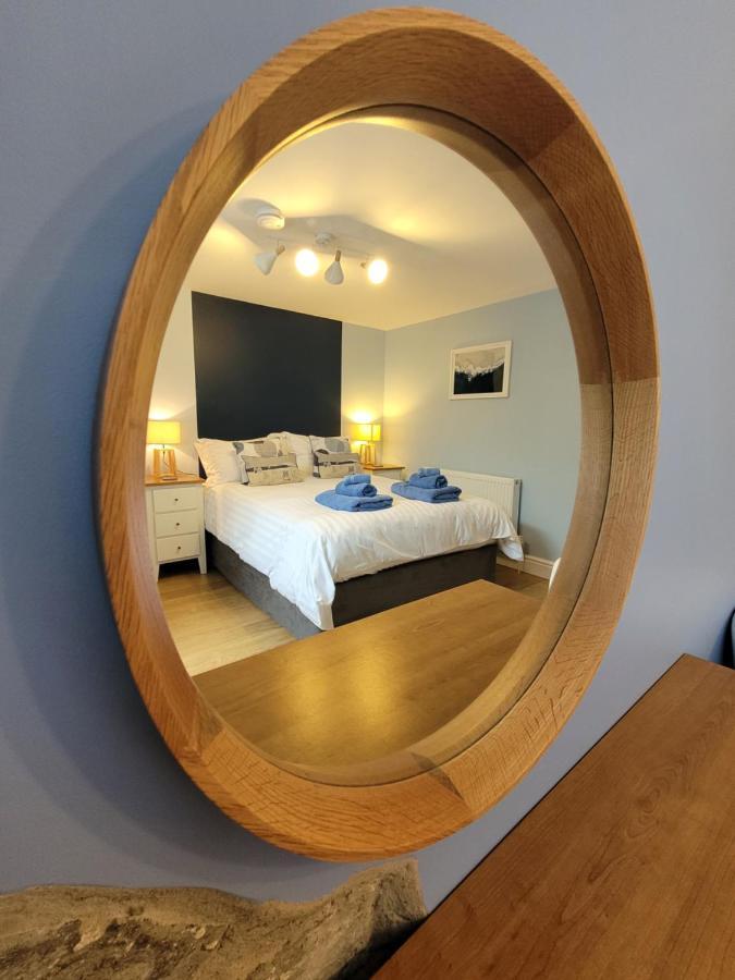 Llys Bach Apartment At Llys Aeron Aberaeron Eksteriør billede